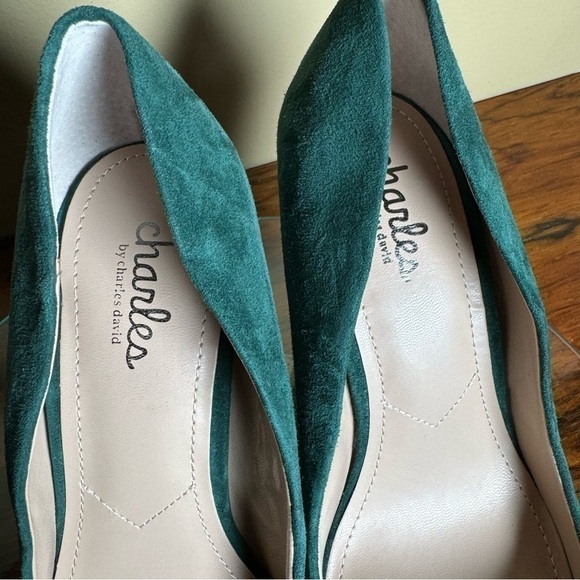 Charles By Charles David Incredibly Pump - green forest suede - size 7.5 - Picture 8 of 13